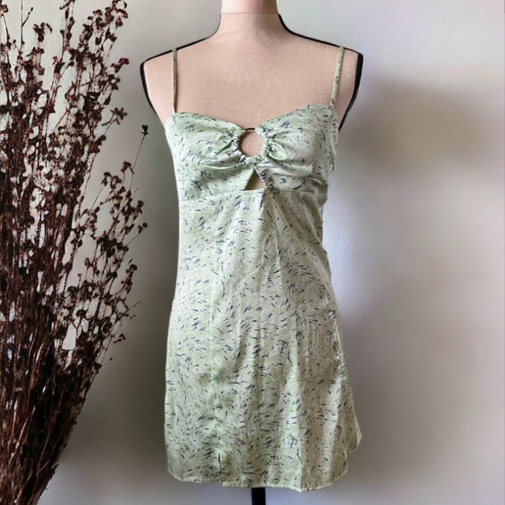 Elodie O-Ring Patterned Slip Dress Size Small - Picture 5 of 12